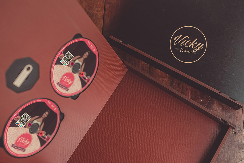 Estuche Deluxe con Blu-ray y Fotolibro